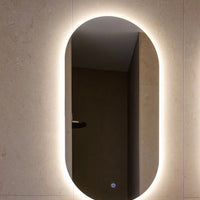 Simpel ovale verticale spiegel, met of zonder verlichting