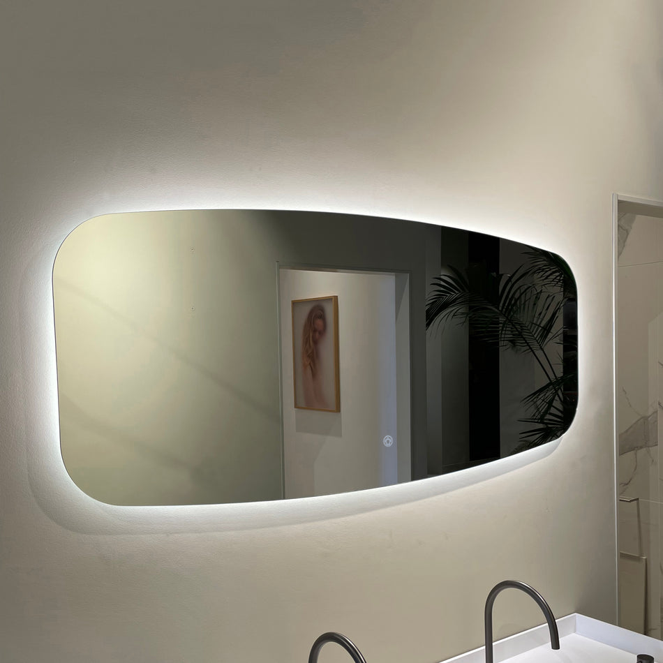 Simpel spiegel, ovaal horizontaal met verlichting en verwarming