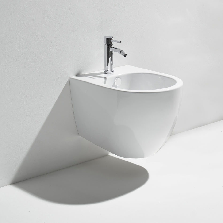 Compact bidet